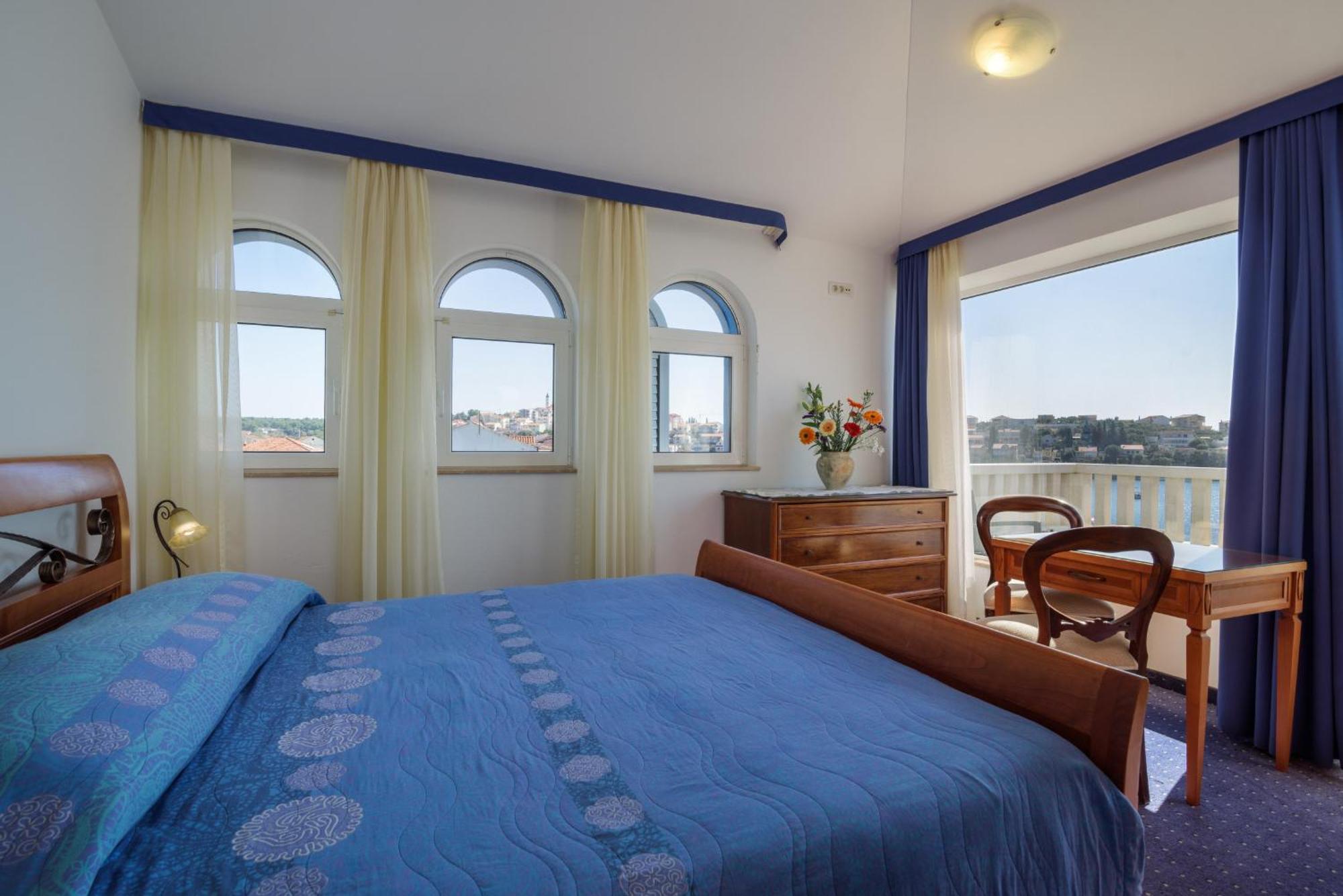 Villa Mediterana Seget Vranjica Δωμάτιο φωτογραφία