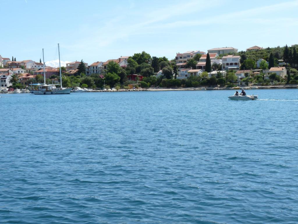 Villa Mediterana Seget Vranjica Εξωτερικό φωτογραφία