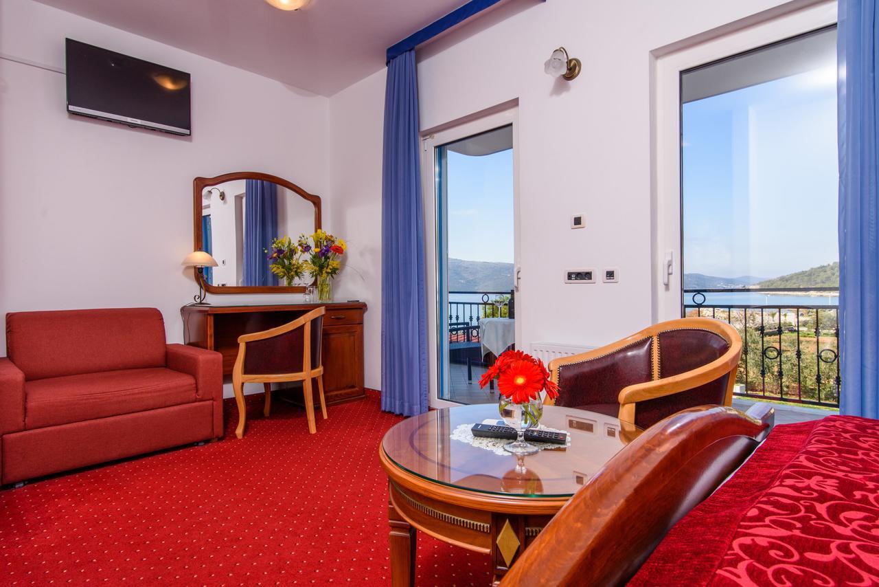 Villa Mediterana Seget Vranjica Εξωτερικό φωτογραφία