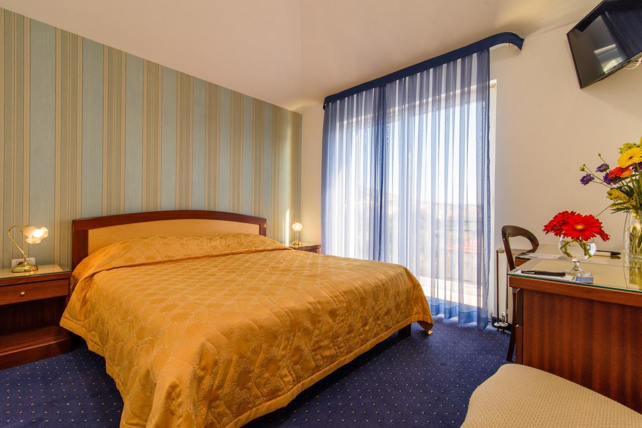 Villa Mediterana Seget Vranjica Εξωτερικό φωτογραφία