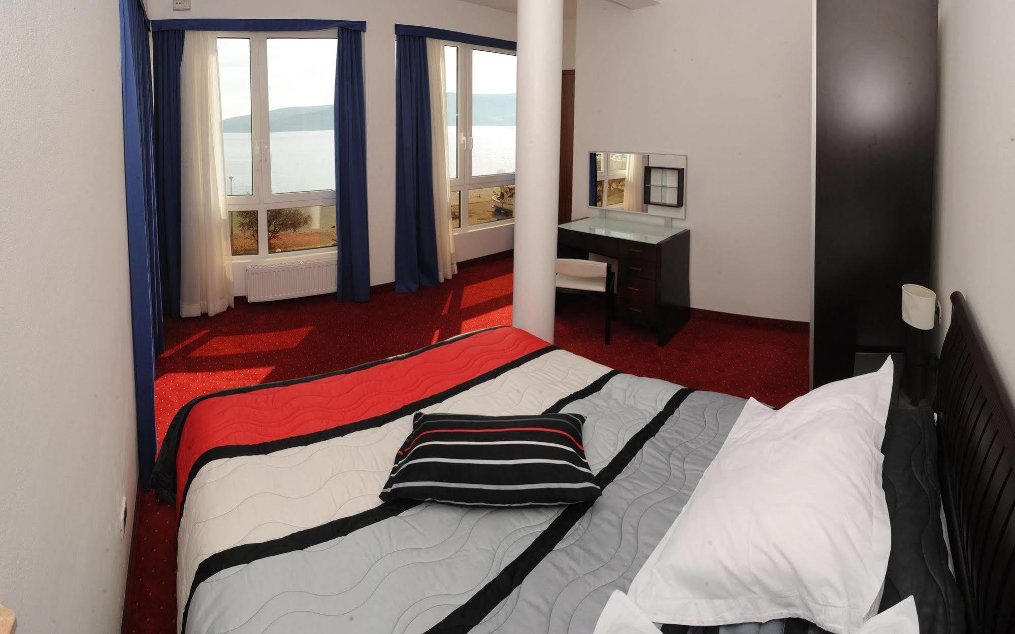 Villa Mediterana Seget Vranjica Εξωτερικό φωτογραφία