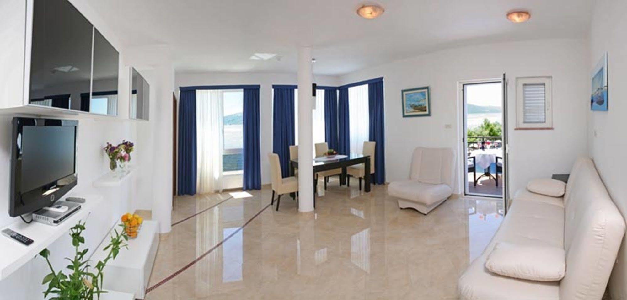 Villa Mediterana Seget Vranjica Εξωτερικό φωτογραφία