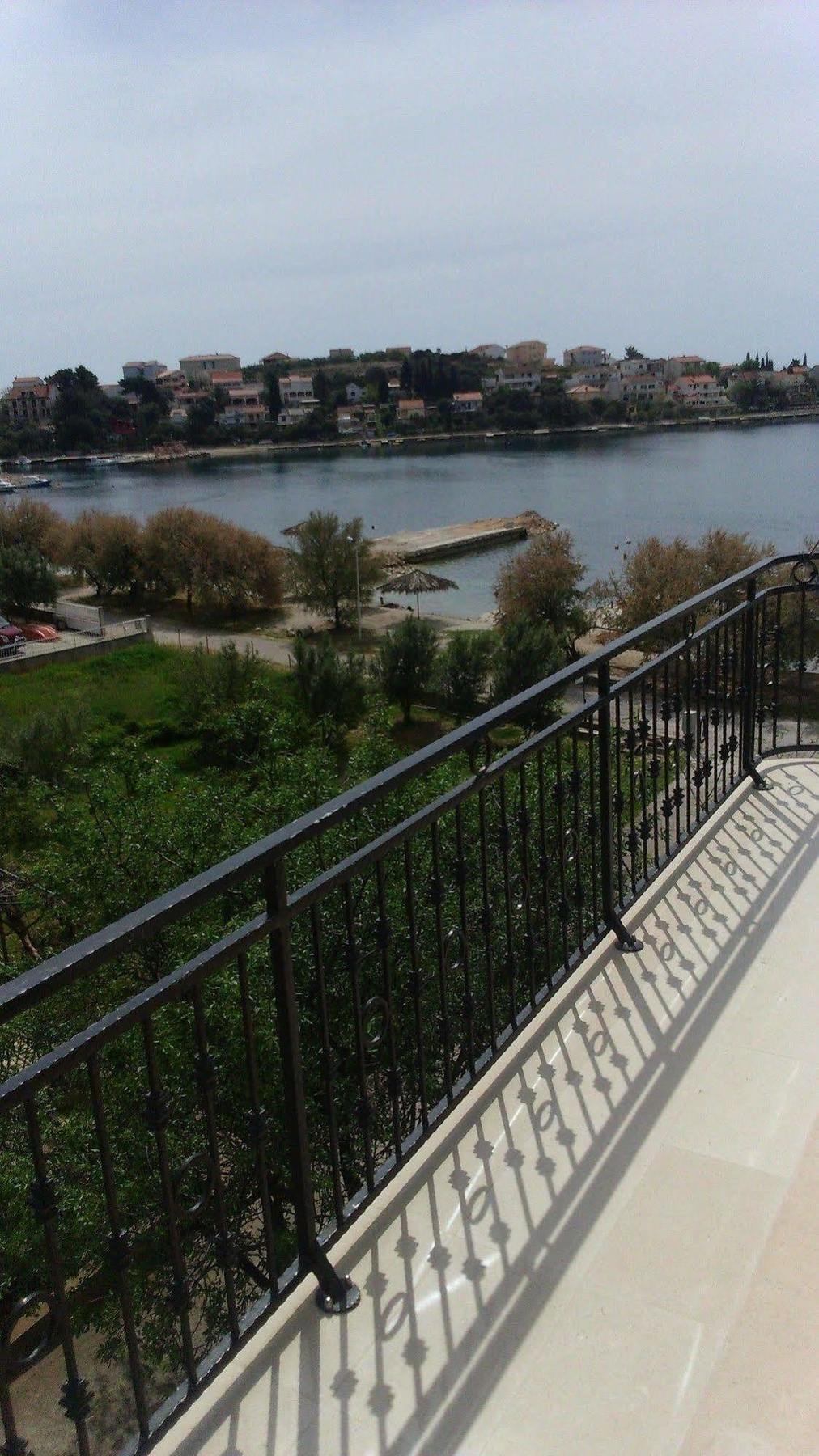 Villa Mediterana Seget Vranjica Εξωτερικό φωτογραφία